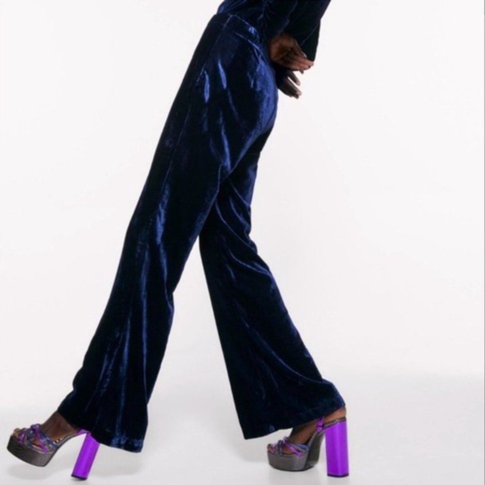 ZARA BLUE Velvet High-Waisted Flare PANTS Size Small